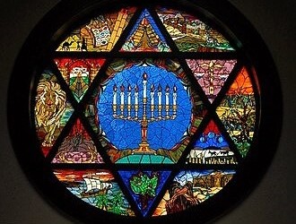Stained-glass window of Knesseth Israel Congregation in Birmingham, Ala., 2015 Credit: AndreaLucasStudios.com/Creative Commons via Wikimedia Commons.