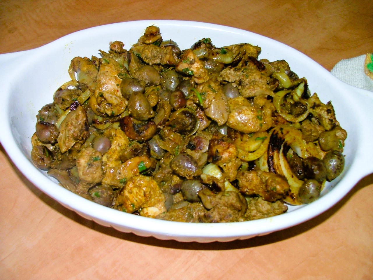 “Meorav Yerushalmi” (“Jerusalem Mixed Grill”), 2010. Credit: Peterjerusalem via Wikimedia Commons.