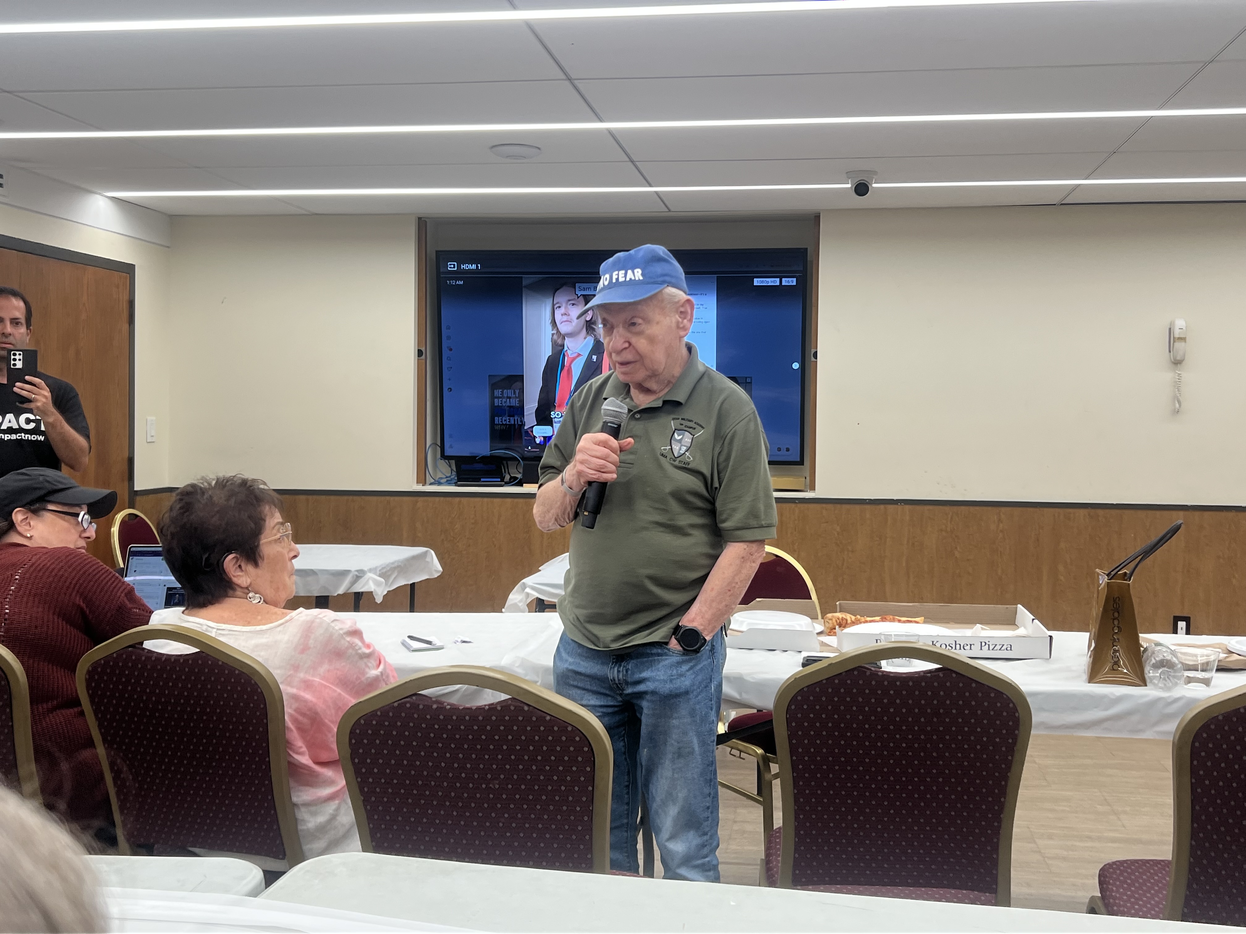 Nonprofit trains Queens seniors to be social media keyboard warriors against Jew-hatred