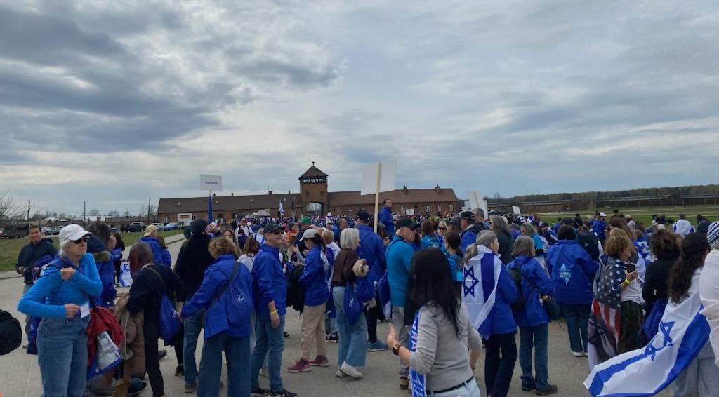 Amid rising Jew-hatred, thousands march at Auschwitz on Holocaust memorial day
