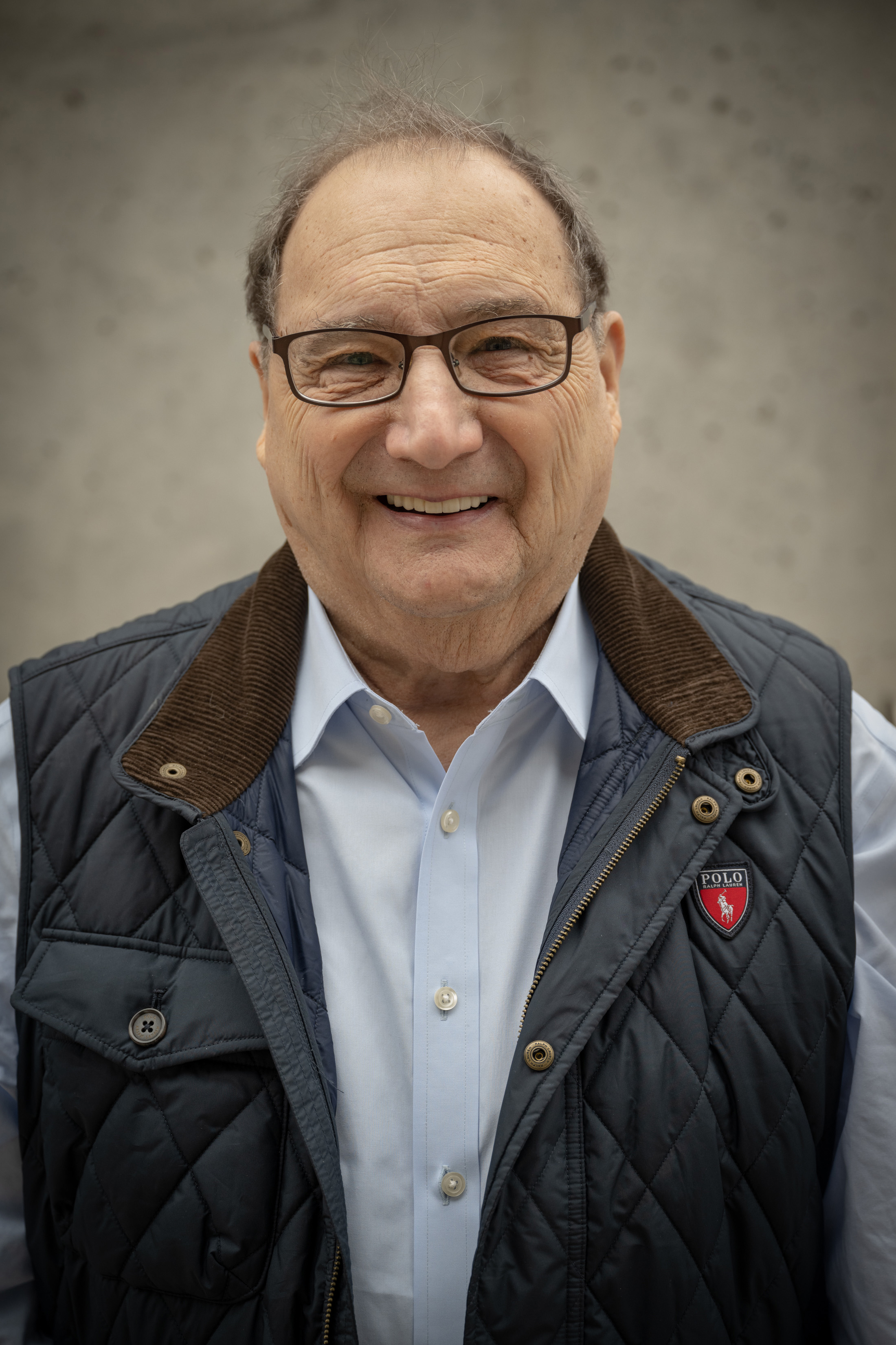 Abe Foxman recalled at funeral as dedicated father, doting grandfather, giver of bear hugs