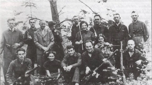 A Dutch resistance group that operated near Dalfsen, Ommen and Lemelerveld, in September 1944. Credit: Wikipedia.