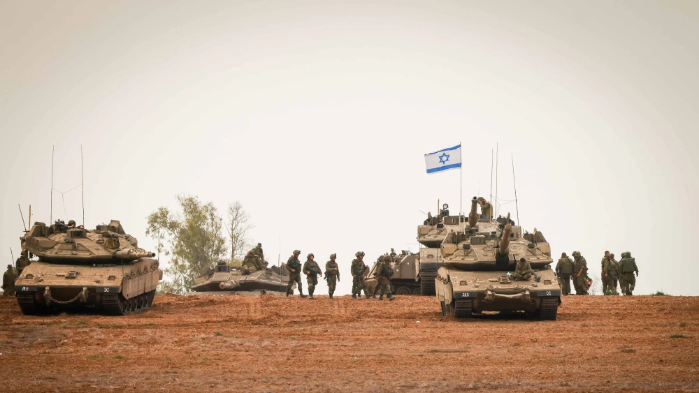 IDF soldiers near the Israeli-Gaza border in southern Israel, Oct. 9, 2023. Photo by Chaim Goldberg/Flash90.