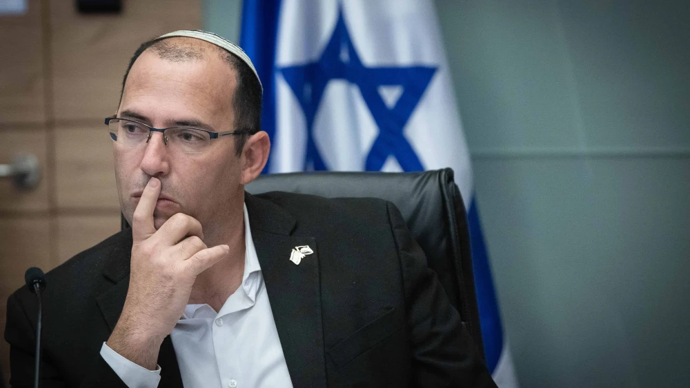 MK Simcha Rothman, chairman of the Knesset Constitution, Law and Justice Committee Chairman, leads a meeting at the parliament in Jerusalem, Nov. 27, 2023. Photo by Chaim Goldberg/Flash90.