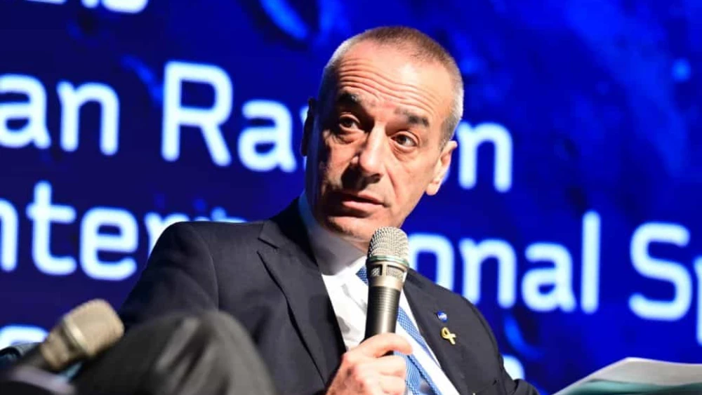 Professor Teodoro Valente