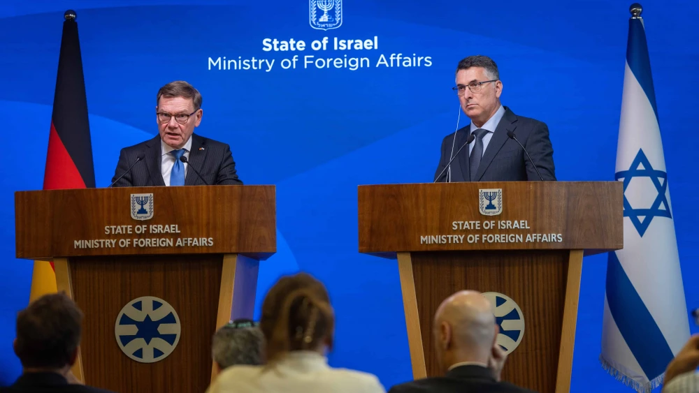 German Foreign Minister Johann Wadephul, left, and Israeli Foreign Minister Gideon Sa'ar hold a joint press conference at the Ministry of Foreign Affairs, in Jerusalem, on March 10, 2026. Photo by Yonatan Sindel/Flash90.