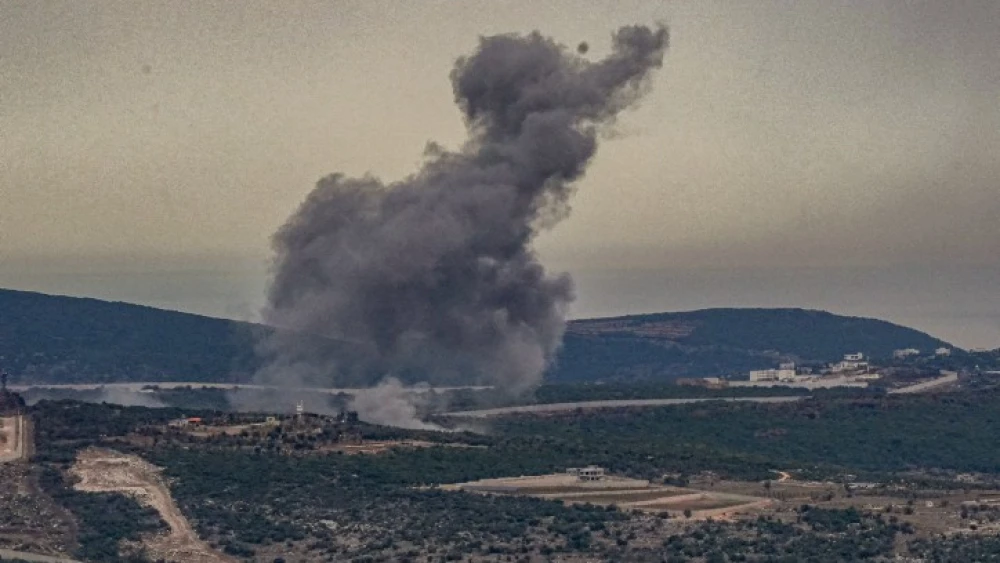Smoke and flares during an exchange of fire between the Israel Defense Forces and Hezbollah terrorists on the border between Israel and Lebanon, Nov. 12, 2023. Photo by Ayal Margolin/Flash90.