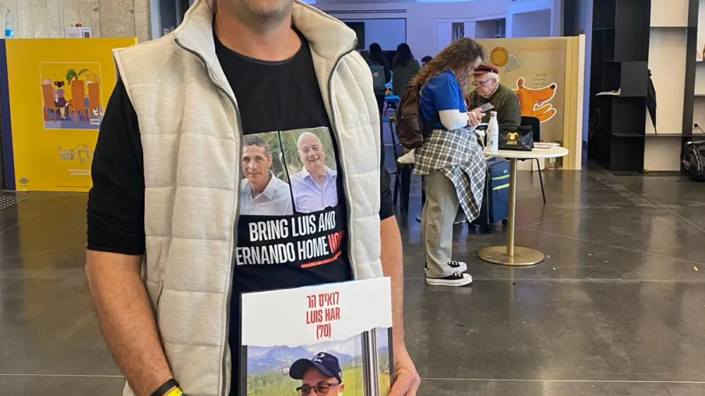Idan Bejerano, Louis Har's son-in-law, at Tel Aviv's Hostage Square on Feb. 14, 2024. Photo by Amelie Botbol.