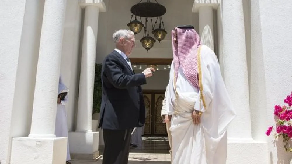 U.S. Secretary of Defense James Mattis (left) meets with Qatar’s Emir Sheikh Tamim bin Hamad Al Thani at the Sea Palace in Doha, April 22, 2017. Credit: U.S. Air Force Tech. Sgt. Brigitte N. Brantley/Department of Defense.
