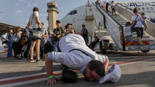 The arrival of French Jews who made aliyah, at Ben Gurion International Airport on July 10, 2017. Photo by Nati Shohat/Flash90