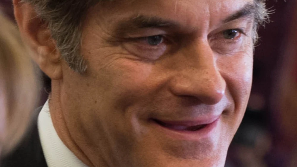Dr. Mehmet Oz in 2014. Credit: Wikimedia Commons.