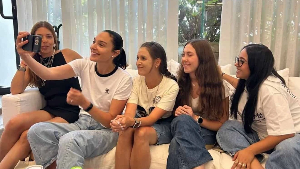 Israeli actress Gal Gadot (second from left) meets with freed Hamas hostages Doron Steinbrecher, Liri Albag, Naama Levy, Moran Stella Yanai and Ilana Gritzewsky, July 22, 2025. Credit: Hostages and Missing Families Forum.