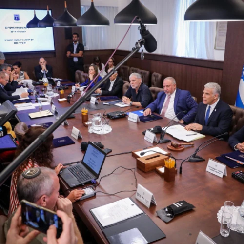 Israeli Prime Minister Yair Lapid leads the weekly Cabinet meeting, at the Prime Minister's Office in Jerusalem on July 24, 2022. Photo by Marc Israel Sellem/POOL.