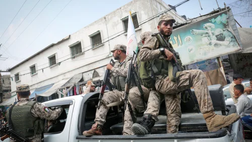 Hamas militants attend the funeral of Nidal al-Jaafari in Rafah, in the southern Gaza Strip on August 17, 2017. Nidal al-Jaafari died after a suicide bomber exploded near Hamas militants in the southern Gaza, in what seems to be an ISIS attack against Hamas forces. Photo by Abed Rahim Khatib/Flash90