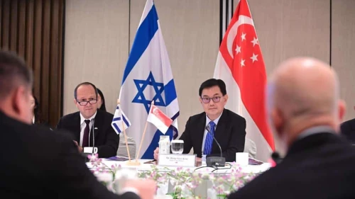 Israeli Minister of Economy and Industry Nir Barkat and Singapore Deputy Prime Minister Heng Swee Keat in Singapore, Aug. 21, 2023. Credit: Israeli Ministry of Economy.