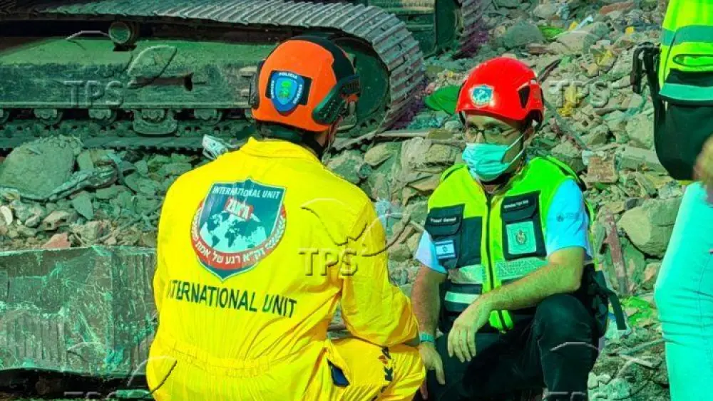 Israeli workers from the ZAKA disaster response team confer in Venezuela, July 7, 2026. Photo by ZAKA/TPS-IL.