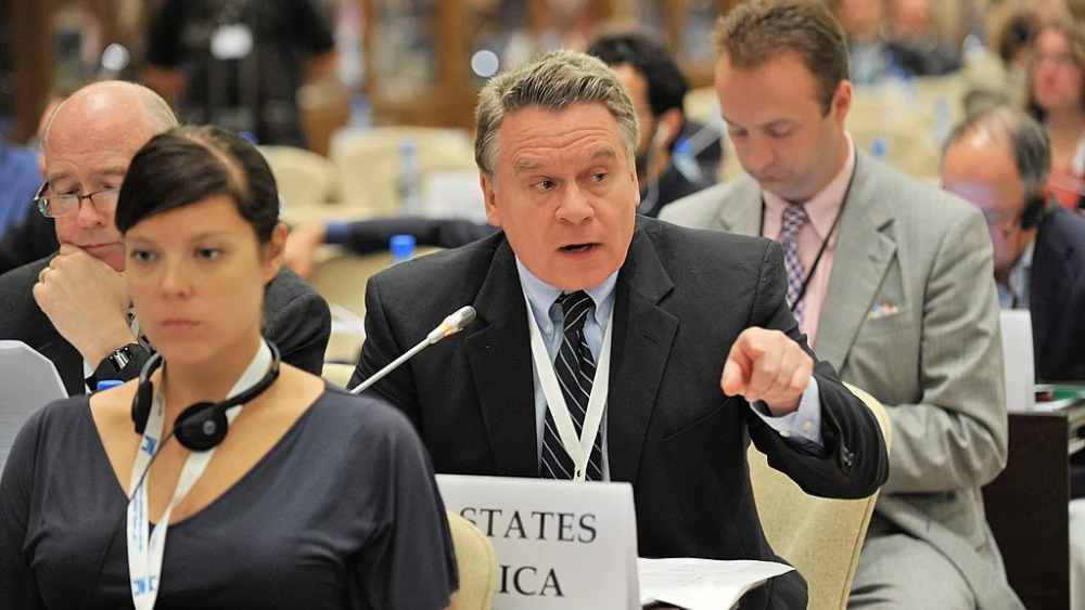 U.S. Congressman Chris Smith presented a resolution at the OSCE Parliamentary Assembly as Special Representative on Human Trafficking Issues.