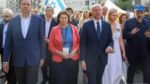 From left to right: Yacov Livne, Israel Ambassador to Poland, Monika Krawczyk (Director of JHI), Minister Wojciech Kolarski, Secretary of State in the Chancellery of the President of Poland, Ms. Rachel Kesselman (Radomsko Kesselman Museum), Michel Gourary (Director of EMOTL).