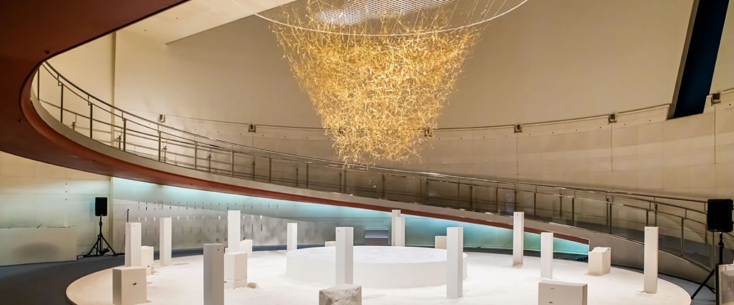 “Goren,” displayed at Japan’s Spiral Arts Center, 2019. Photo courtesy of Hansen House Jerusalem.