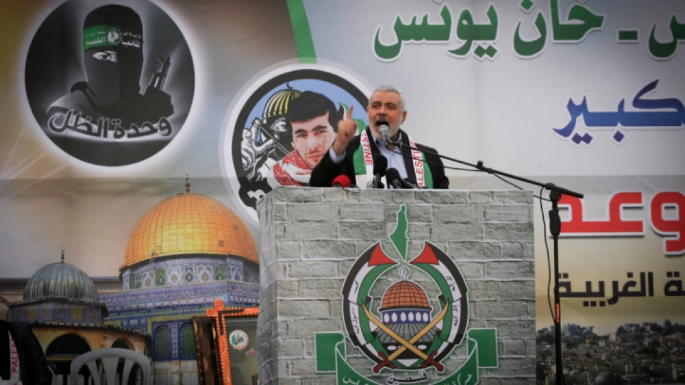 Hamas leader Ismail Haniyeh speaks during a meeting in Khan Yunis in southern Gaza on Jan. 7, 2016. Photo by Abed Rahim Khatib/Flash90.