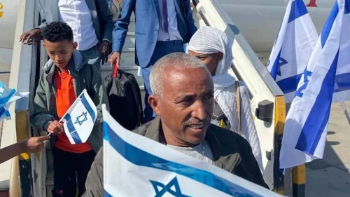 Ethiopian olim arrive at Ben-Gurion Airport, July 12, 2023. Credit: The Jewish Agency for Israel.