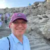 Channel 13 news editor Gil Tamary takes a selfie in Mecca, Saudi Arabia, July 2022. Credit: Channel 13 news.