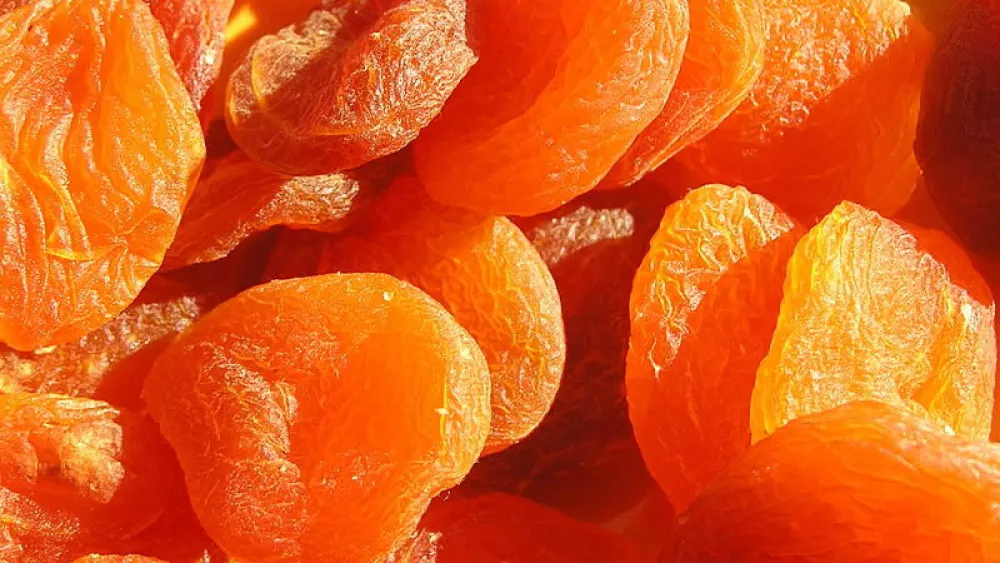 Dried apricots. Credit: Wikimedia Commons.