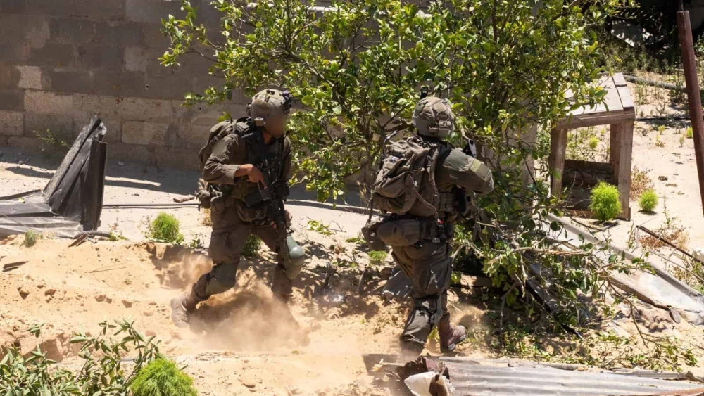 Israeli soldiers operate in the Gaza Strip during the IDF’s “Gideon’s Chariots” campaign, May 2025. Credit: IDF Spokesperson’s Unit.