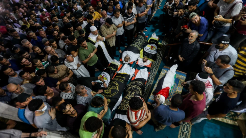 The funeral in the Gaza Strip of Tayseer al-Jabari, a senior Palestinian Islamic Jihad commander, and others, who were killed by an Israeli airstrike, on Aug. 5, 2022. Photo by Attia Muhammed/Flash90.