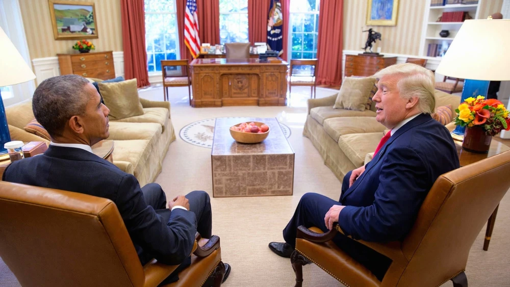 Two days after the U.S. presidential elections in 20016, President Barack Obama meets with president-elect Donald Trump in the Oval Office of the White House, Nov. 10, 2016. Credit: White House/Pete Souza.