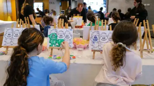 Refugees from Kibbutz Kfar Aza in Kibbutz Shefayim in central Israel, Dec, 24, 2023. Photo by Michael Giladi/Flash90.
