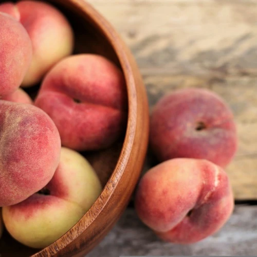 Fresh peaches. Credit: Pixabay.