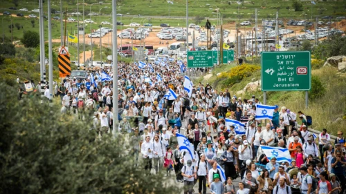 Israelis march to the Evyatar outpost in Samaria, April 10, 2023. Photo by Sraya Diamant/Flash90.