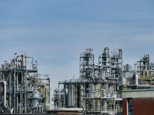 Oil Refinery