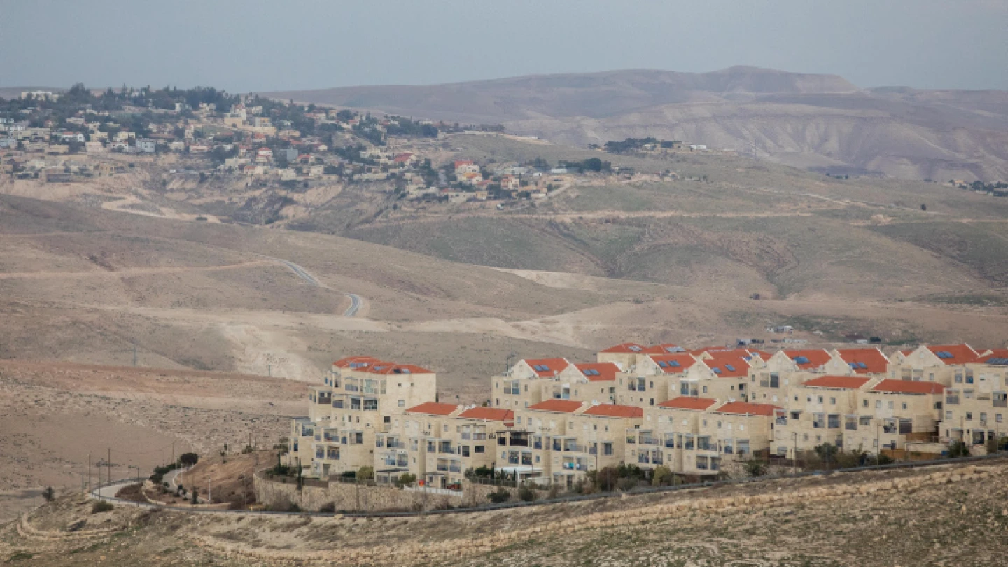 View of the Israeli settlement of Ma’ale Adumin in the West Bank on Jan. 2, 2017. Photo by Yonatan Sindel/Flash90.