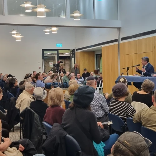 The book launch of “The Day the Devil Went on Trial" by Ian Pear at Jerusalem's Shir Hadash Synagogue, where he serves as rabbi, on May 7, 2026. Photo by Sharon Altshul.