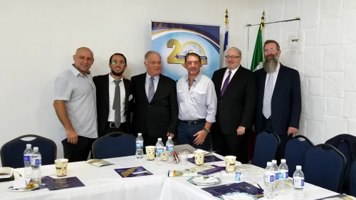 Israel's Honorary Consul General in Cancún Nathan Yisrael; Rabbi Eli Bari, chief rabbi of Cancún; Rabbi Yehiel Wasserman, head of the department of spiritual services, World Zionist Organization; Gabriel Gorisnik , president of the Cancún Jewish Community; Rabbi Kenneth Brander; and Rabbi Eliyahu Birnbaum. Credit: Ohr Torah Stone.