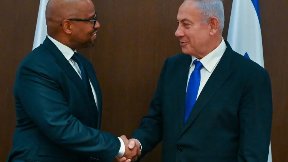 Israeli Prime Minister Benjamin Netanyahu greets Boeing Defense, Space and Security CEO Ted Colbert in Jerusalem, Feb. 19, 2023. Photo by Kobi Gideon/GPO.