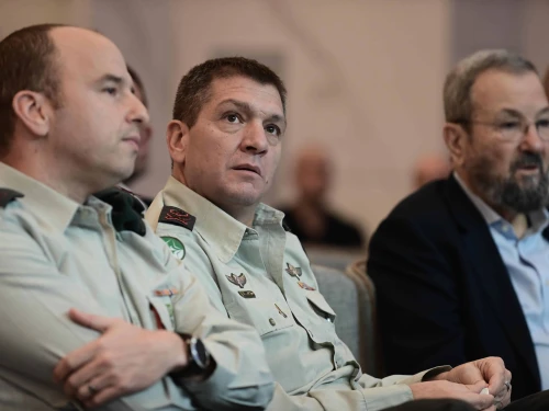 IDF Intelligence Directorate head Maj. Gen. Aharon Haliva (center) attends a conference of the Gazit Institute in Tel Aviv alongside former Prime Minister Ehud Barak, Nov. 5, 2022. Photo by Tomer Neuberg/Flash90.