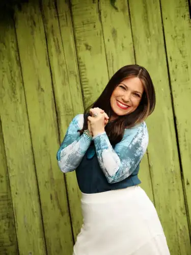 Eve Levy. Credit: Campbell Salgado Studio.