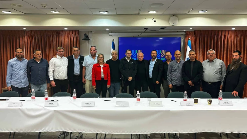 Israeli Agriculture and Food Security Minister Avi Dichter at a rare meeting with the heads of the Yesha Council, on March 23, 2025. Credit: Yesha Council.