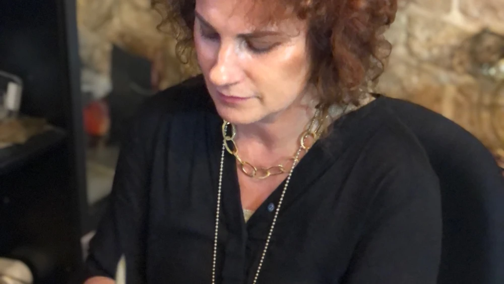 Orly Kupker working at her studio during a workshop for the Eighth Spring Festival, May 2021. Photo by Eliana Rudee.