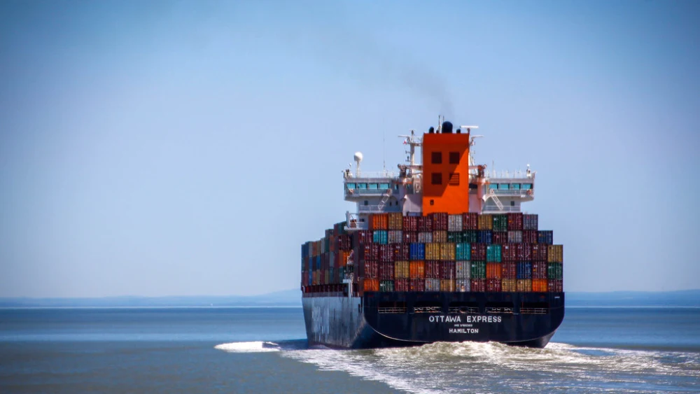 Shipping boat at sea. Credit: Flickr.