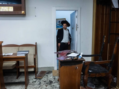 The scene of the arson at the Jerusalem synagogue of former Sephardic Chief Rabbi of Israel Yitzhak Yosef, June 8, 2025. Photo by Yonatan Sindel/Flash90.