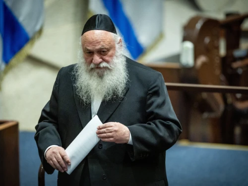 United Torah Judaism Party leader Yitzhak Goldknopf heads to the podium at the Knesset in Jerusalem, Dec. 29, 2022. Photo by Yonatan Sindel/Flash90.