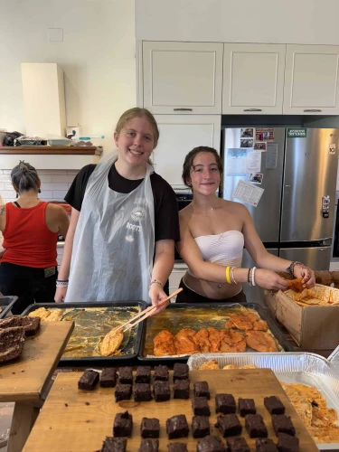 Preparing meals during the Jewish National Fund-USA teen volunteer mission to Israel. Credit: Courtesy.