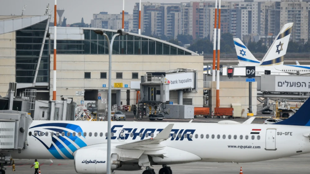 An EgyptAir Airbus 320 lands at Ben Gurion Airport, Oct. 3, 2021. Photo by Yossi Zeliger/Flash90.
