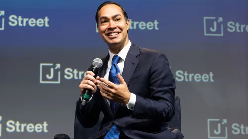 Former U.S. Housing and Urban Development Secretary Julian Castro, a 2020 Democratic presidential candidate, at the annual J Street Conference in Washington D.C., on Oct. 28, 2019. Credit: Michael Brochstein/Split Stone Media.