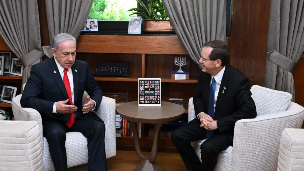 Israel's Prime Minister Benjamin Netanyahu and President Isaac Herzog meet in Jerusalem, July 6, 2025. Photo by Haim Zach/GPO.