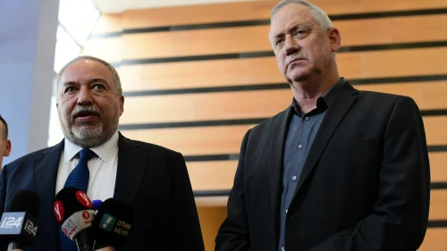 Yisrael Beiteinu leader Avigdor Lieberman (left) and leader of the Blue and White Party Benny Gantz hold a joint statement after their meeting in Ramat Gan on March 9, 2020. Photo by Tomer Neuberg/Flash90.
